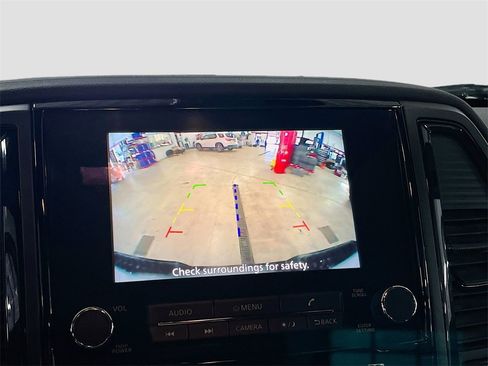Used 2023 Nissan Titan SV w/ SV Convenience Package image 14