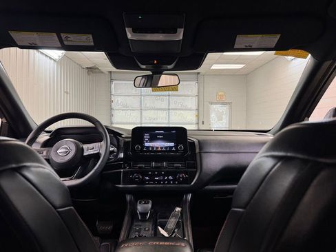 Used 2025 Nissan Pathfinder Rock Creek AWD/4WD image 19