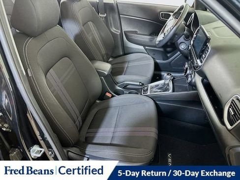 Certified 2023 Hyundai Venue SEL FWD image 15