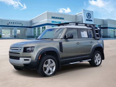 Used 2022 Land Rover Defender 110 SE image 2