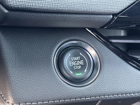 New 2026 Buick Enclave Sport Touring w/ Power Package image 9