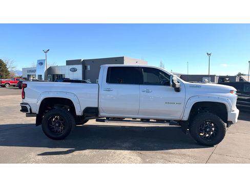 Used 2023 Chevrolet Silverado 3500 High Country image 8