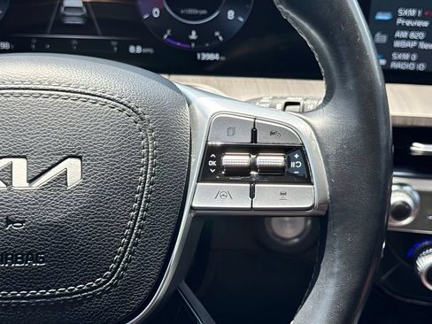 Used 2023 Kia Telluride SX Prestige AWD/4WD image 19