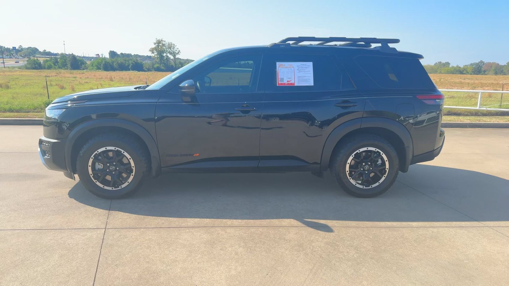 Used 2024 Nissan Pathfinder Rock Creek AWD/4WD image 6