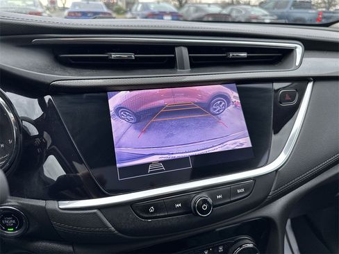 Used 2022 Buick Encore GX Essence w/ Experience Buick Package image 17