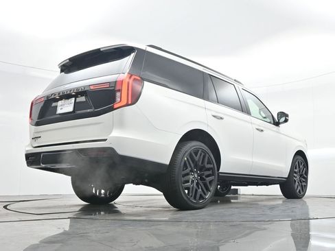 New 2026 Ford Expedition Platinum w/ Stealth Performance Package image 43
