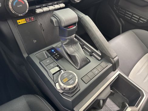 New 2026 Toyota Tacoma TRD Off-Road image 28