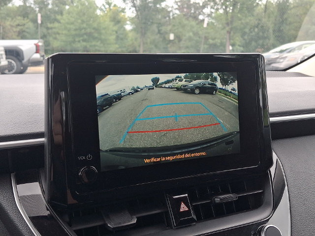Used 2025 Toyota Corolla LE FWD image 17