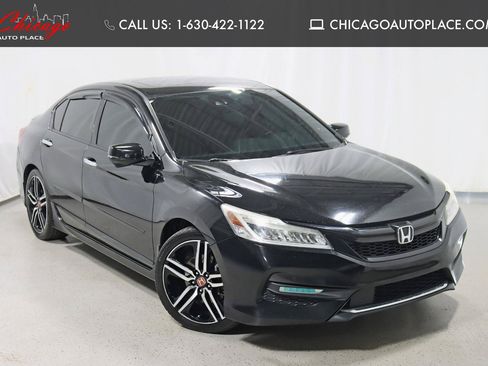 Used 2016 Honda Accord Touring image 1