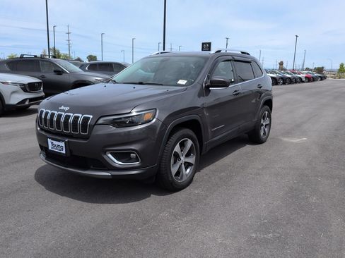 Used 2020 Jeep Cherokee Limited AWD/4WD image 3