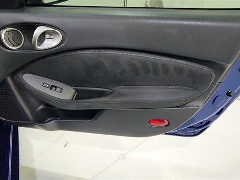 Used 2020 Nissan 370Z Touring Sport image 24