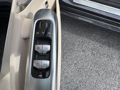 Certified 2022 Mercedes-Benz C 300 4MATIC Sedan image 21