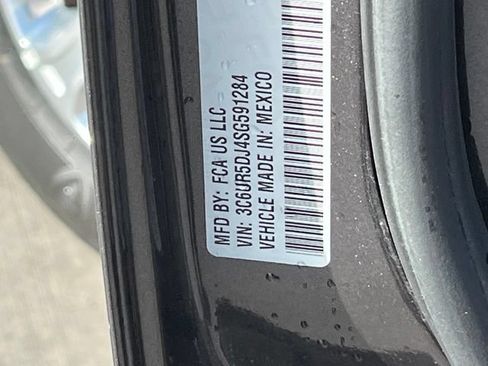 Certified 2025 RAM 2500 Big Horn AWD/4WD image 26