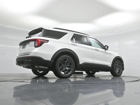 New 2026 Ford Explorer ST-Line RWD image 48