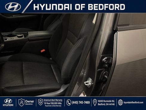 Used 2024 Nissan Rogue SV AWD/4WD image 14