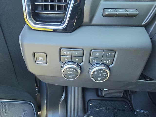 New 2026 GMC Sierra 1500 Denali w/ Technology Package AWD/4WD image 21