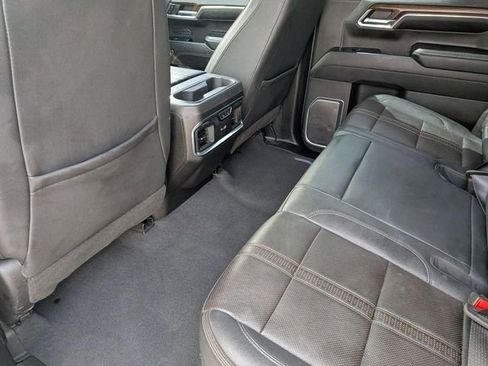Used 2023 Chevrolet Silverado 1500 High Country w/ Technology Package AWD/4WD image 25