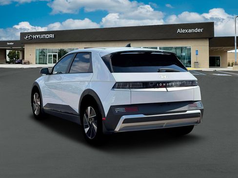 New 2026 Hyundai Ioniq 5 SEL image 5