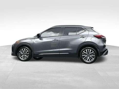 Used 2023 Nissan Kicks SR w/ SR Premium Package image 33