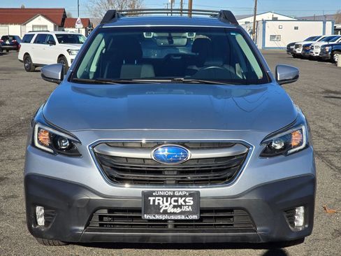 Used 2020 Subaru Outback Premium image 8