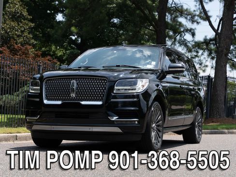 Used 2018 Lincoln Navigator Reserve AWD/4WD image 2