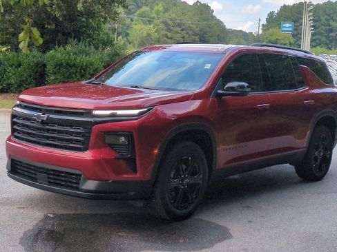 New 2027 Chevrolet Traverse LT w/ Midnight/Sport Edition FWD image 8