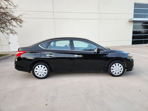 Used 2018 Nissan Sentra S image 28