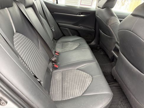 Certified 2018 Toyota Camry SE image 21