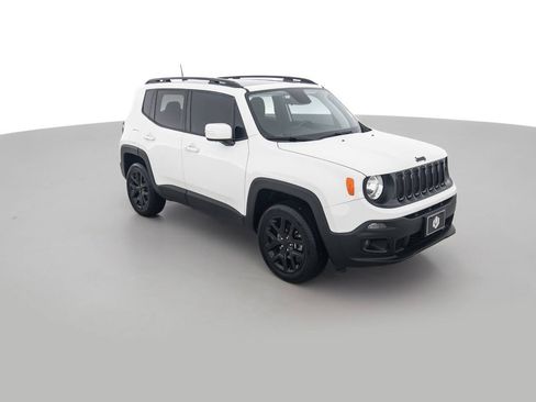 Used 2018 Jeep Renegade Altitude w/ UConnect 8.4 Nav Group AWD/4WD image 3