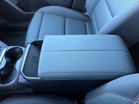 New 2026 GMC Terrain AT4 w/ Convenience Package III AWD/4WD image 28