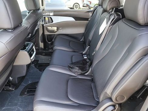 New 2026 Kia Carnival image 20