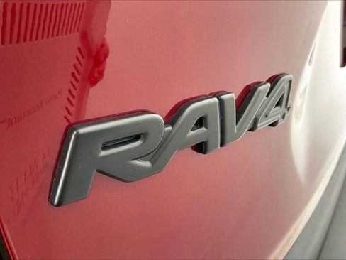Used 2024 Toyota RAV4 XLE w/ Convenience Package image 32