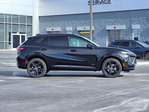 Used 2024 Buick Envision Sport Touring image 2