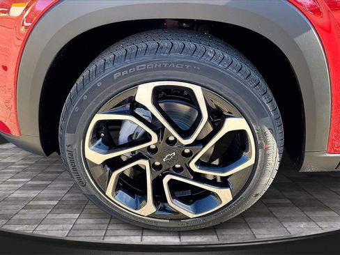 New 2026 Chevrolet Trax RS w/ Sunroof Package image 13