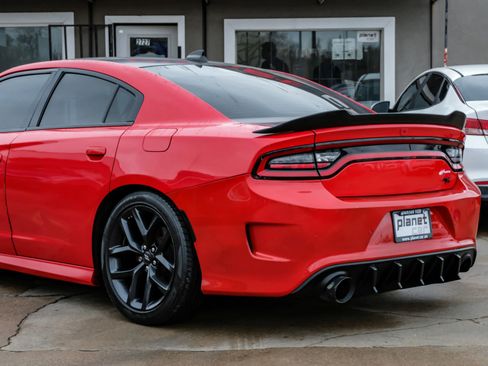 Used 2019 Dodge Charger R/T image 13