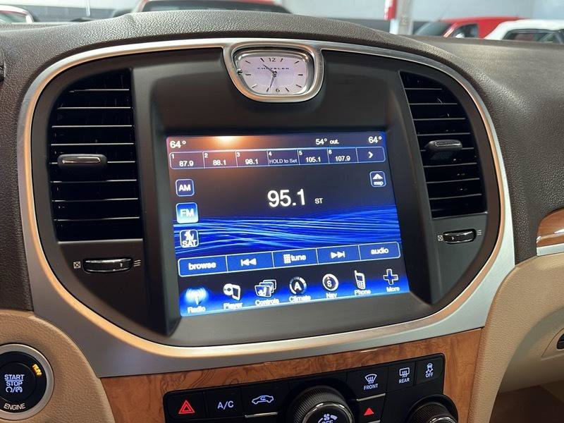 Used 2014 Chrysler 300 C w/ Beats Audio Group AWD/4WD image 34