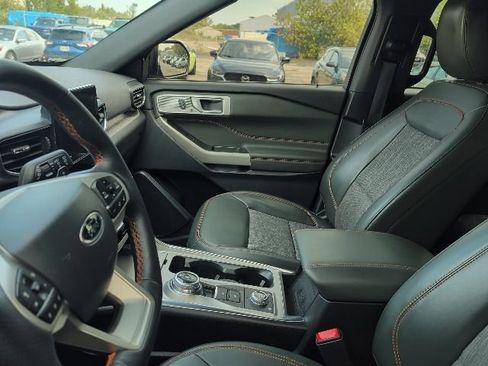 Used 2023 Ford Explorer Timberline w/ Timberline Technology Package AWD/4WD image 4