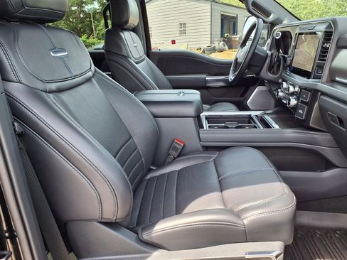 Used 2025 Ford F250 Platinum w/ FX4 Off-Road Package AWD/4WD image 14