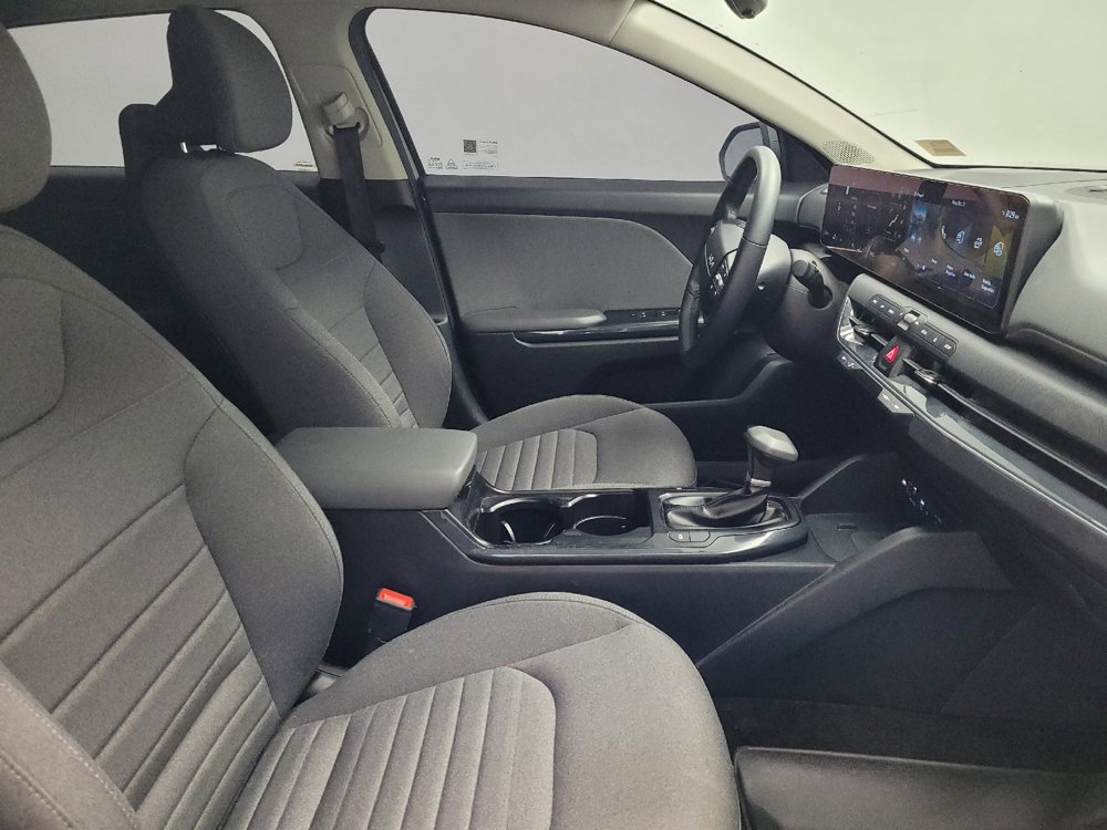 Used 2025 Kia K4 EX FWD image 21