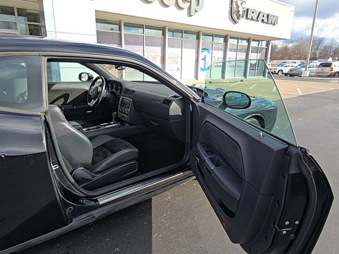 Used 2012 Dodge Challenger SRT8 w/ Premium Sound Group image 16