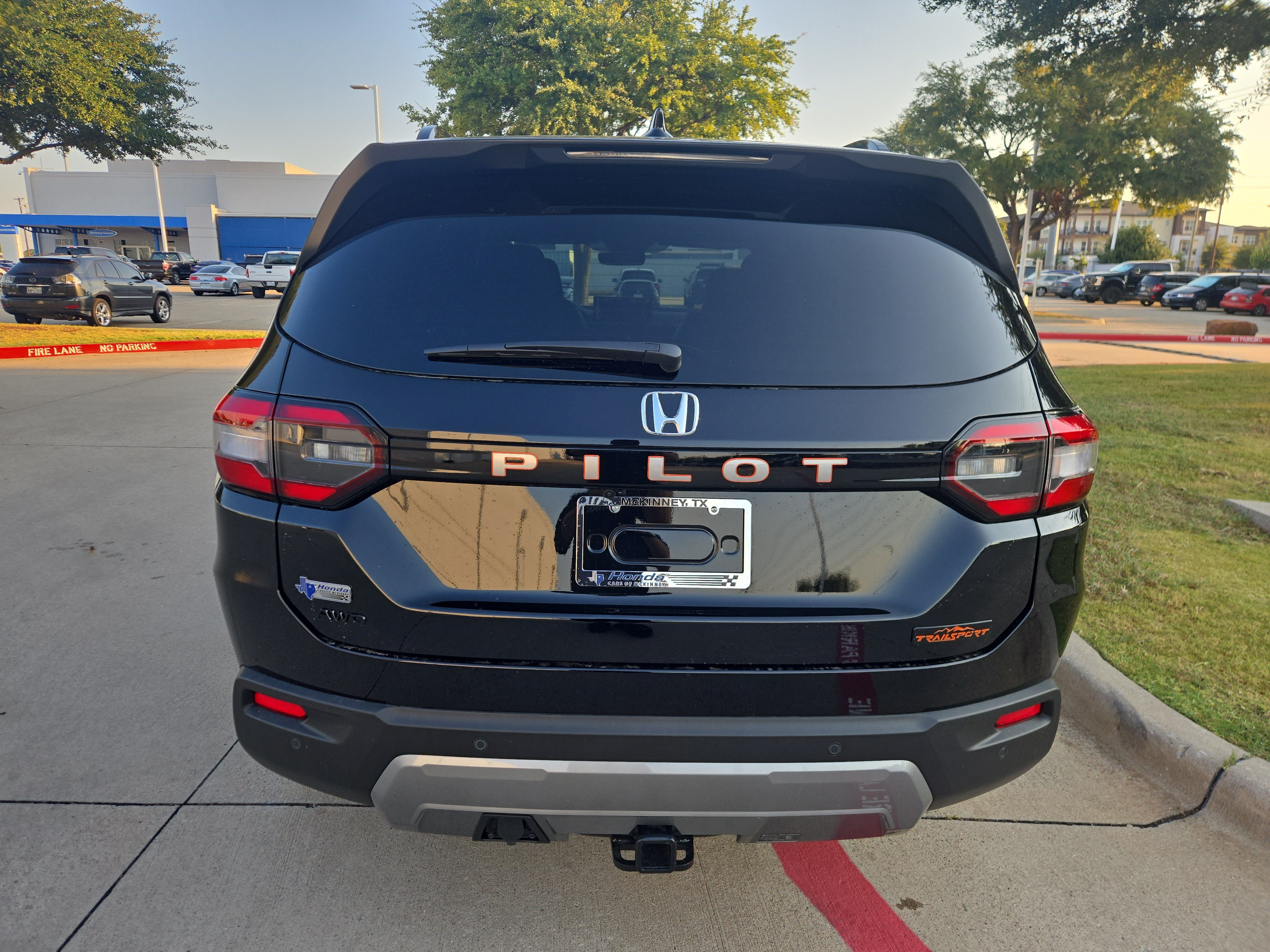 New 2026 Honda Pilot TrailSport image 8