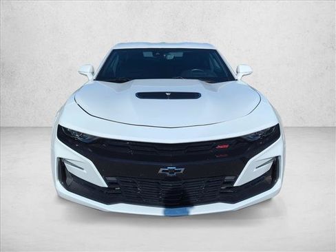 Used 2019 Chevrolet Camaro SS RWD image 2