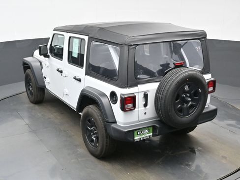Used 2023 Jeep Wrangler Unlimited Sport image 34