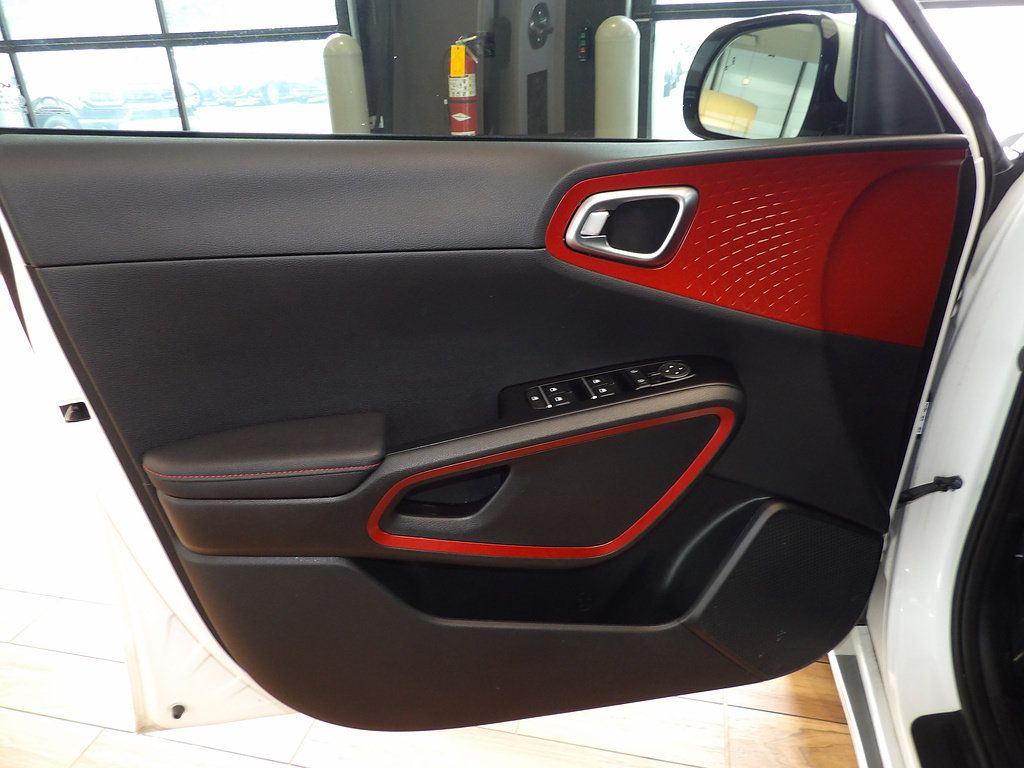 Used 2023 Kia Soul GT-Line FWD image 24
