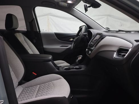 Used 2022 Chevrolet Equinox LT FWD image 9