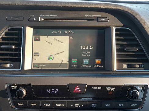 Used 2017 Hyundai Sonata Plug-In Hybrid image 24