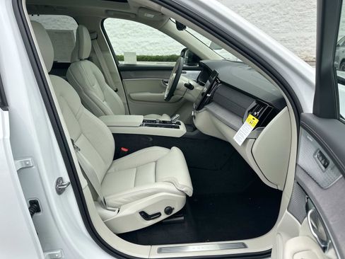 New 2026 Volvo XC90 T8 Ultra w/ Lounge Package AWD/4WD image 21
