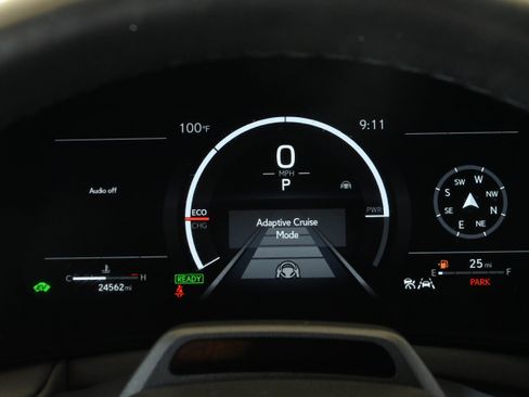 Used 2024 Lexus TX 500h AWD w/ Technology Package image 18
