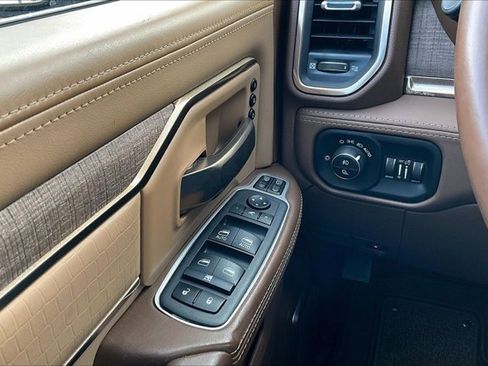 Used 2023 RAM 2500 Limited image 17