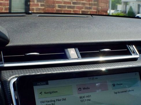 Used 2019 Land Rover Range Rover Velar S image 28